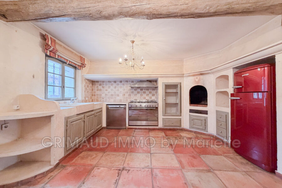 Maison à vendre à Cogolin — Vue sur la ville — photo 3