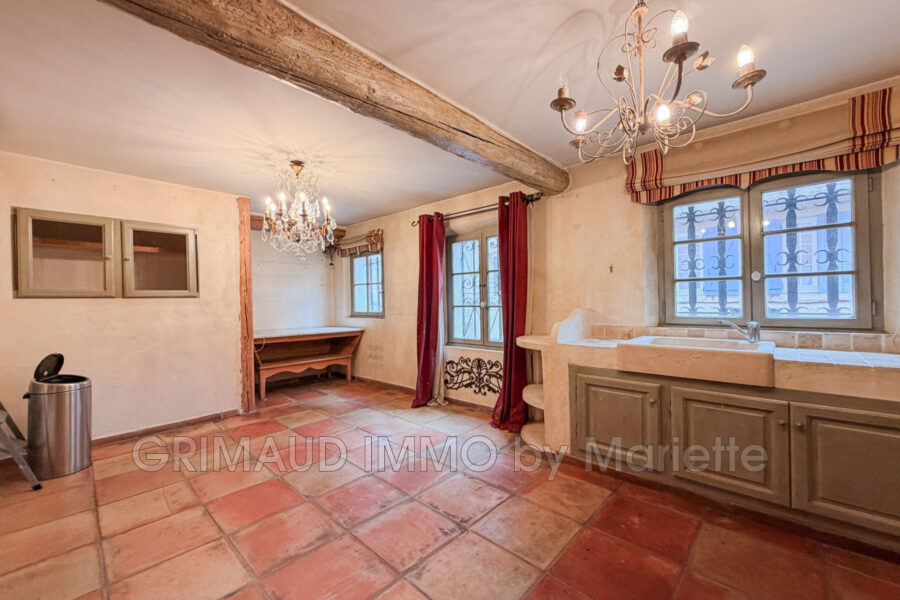 Maison à vendre à Cogolin — Vue sur la ville — photo 13