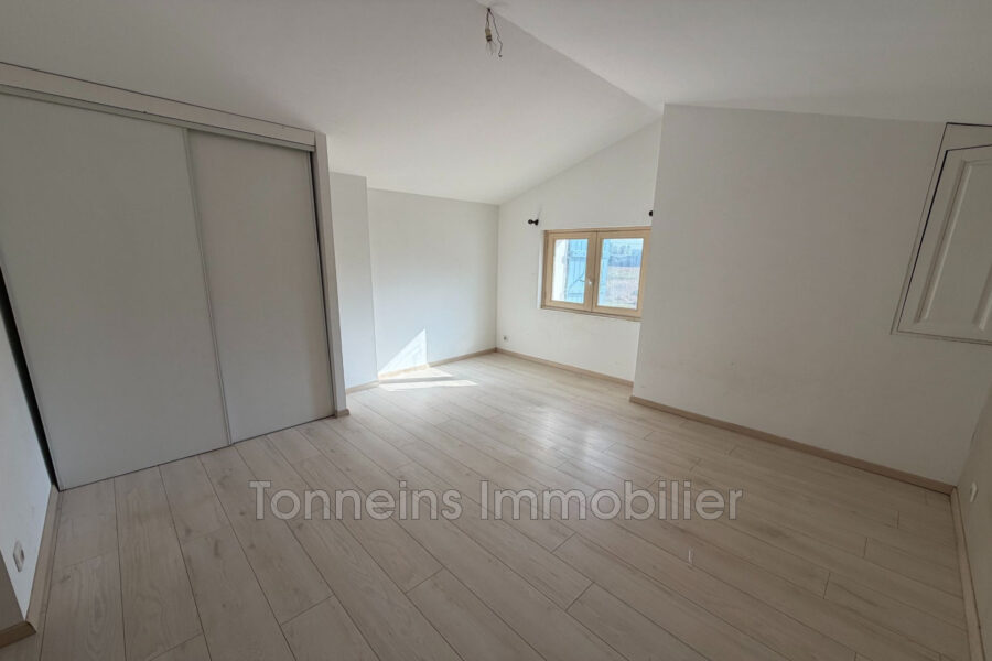 Maison à vendre à Clairac — Vue lac — photo 10