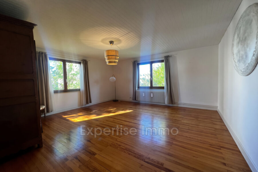 Maison à vendre à Colmar — Vue sur la ville — photo 7