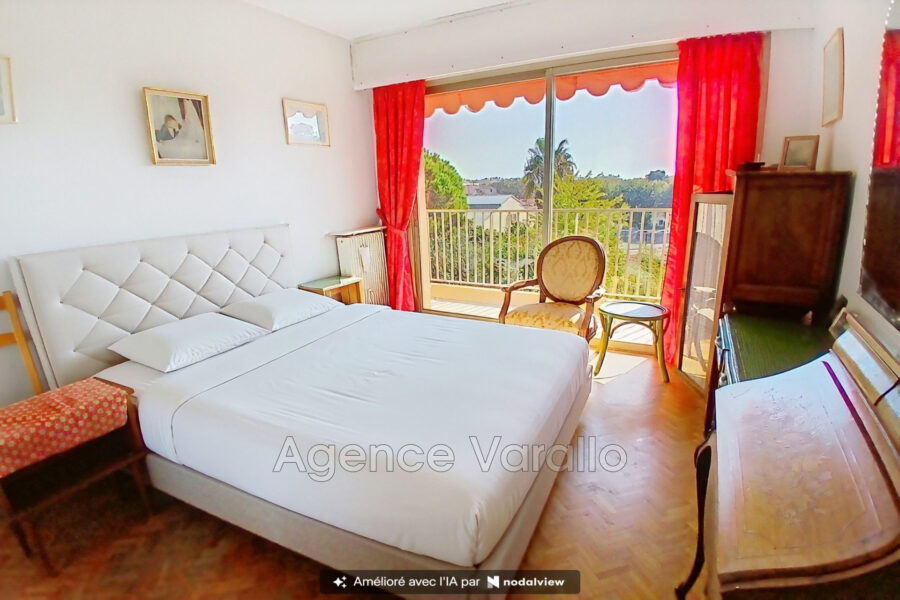 Appartement à vendre à Antibes — Vue sur la ville — photo 9
