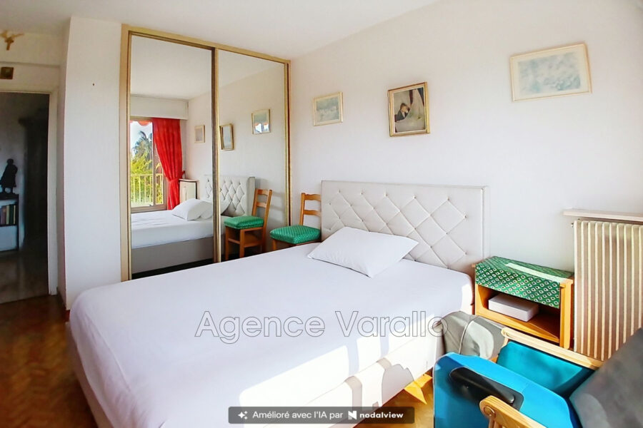 Appartement à vendre à Antibes — Vue sur la ville — photo 10