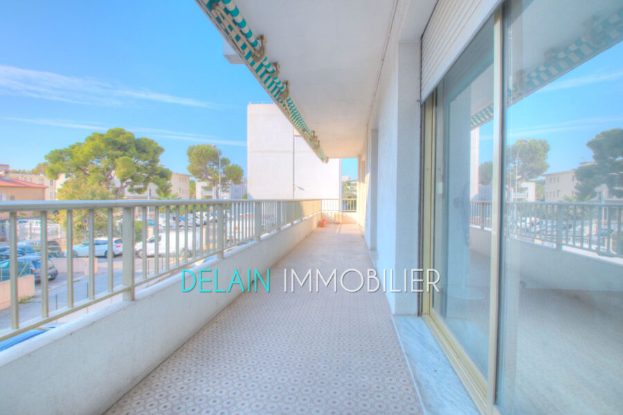 Appartement à vendre à Cagnes-sur-Mer — Vue parc & jardin — photo 1