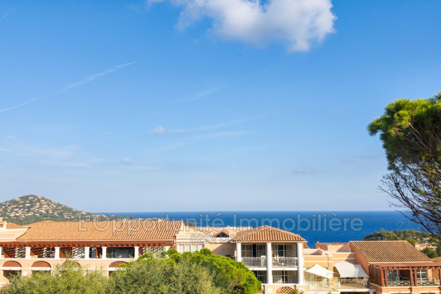 Appartement à vendre à Agay — Vue mer — photo 1