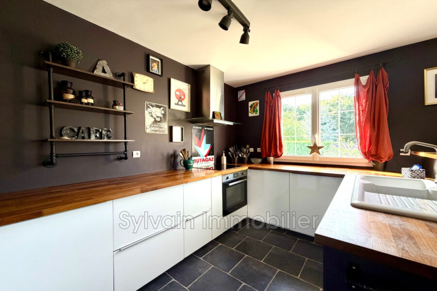 Maison à vendre à Thieuloy-Saint-Antoine — Vue parc & jardin — photo 6