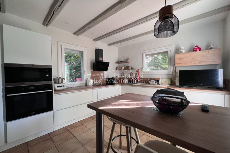 Maison à vendre à Maussane-les-Alpilles — Vue parc & jardin — photo 5