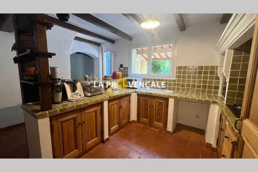 Maison à vendre à Saint-Maximin — Vue nature — photo 5