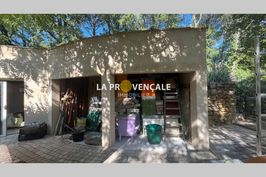 Maison à vendre à Saint-Maximin — Vue nature — photo 11