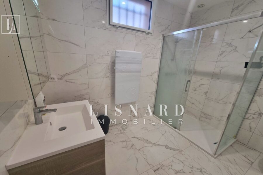 Maison à vendre à Golfe-Juan — Vue mer — photo 12