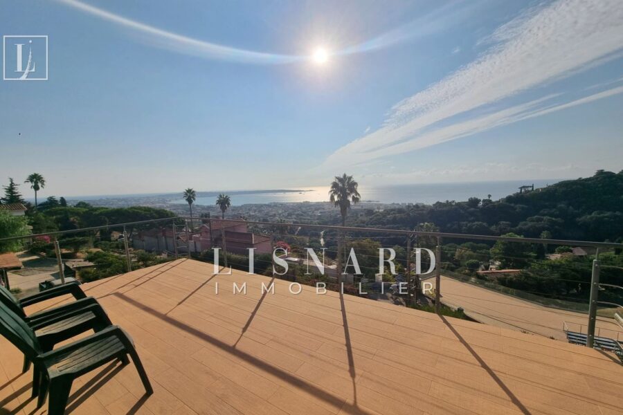 Maison à vendre à Golfe-Juan — Vue mer — photo 1