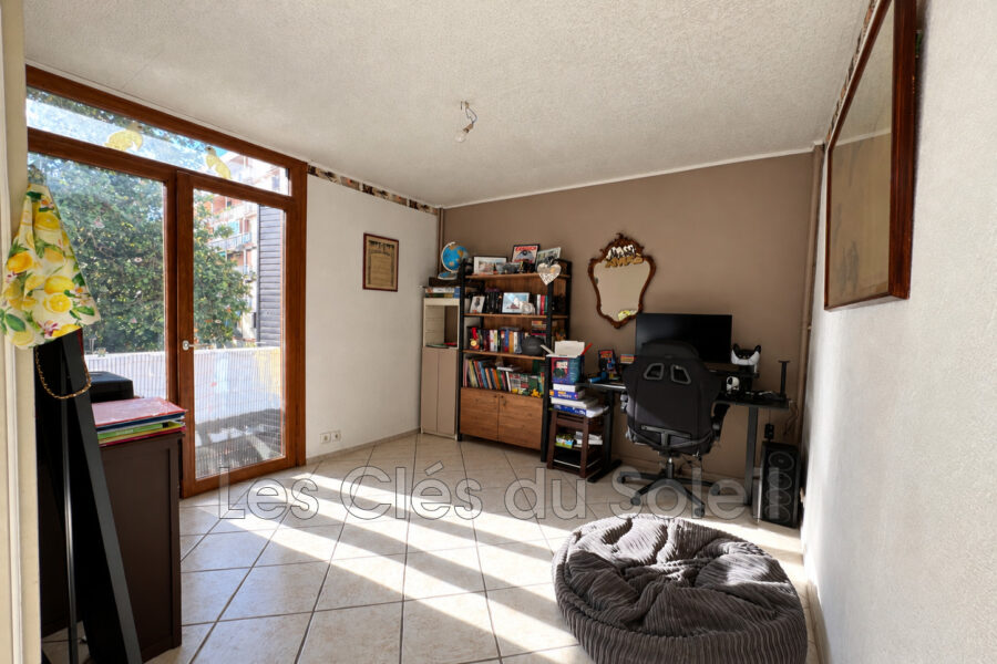 Appartement à vendre à La Valette-du-Var — Vue parc & jardin — photo 3