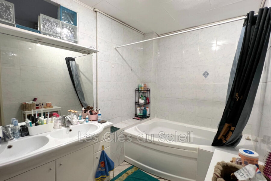 Appartement à vendre à La Valette-du-Var — Vue parc & jardin — photo 8