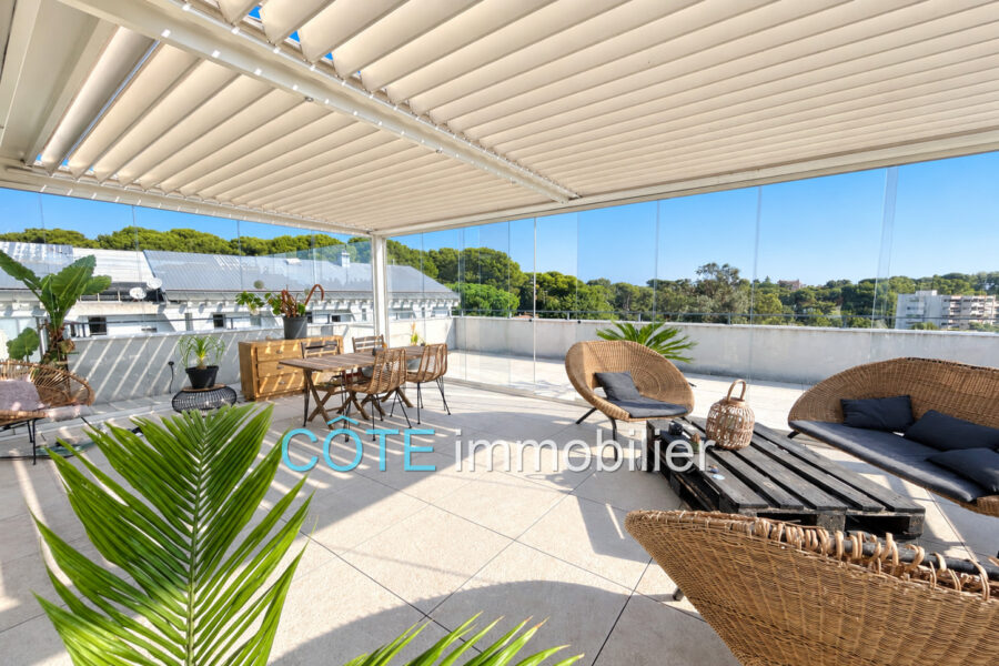 Appartement à vendre à Antibes — Vue sur la ville — photo 7