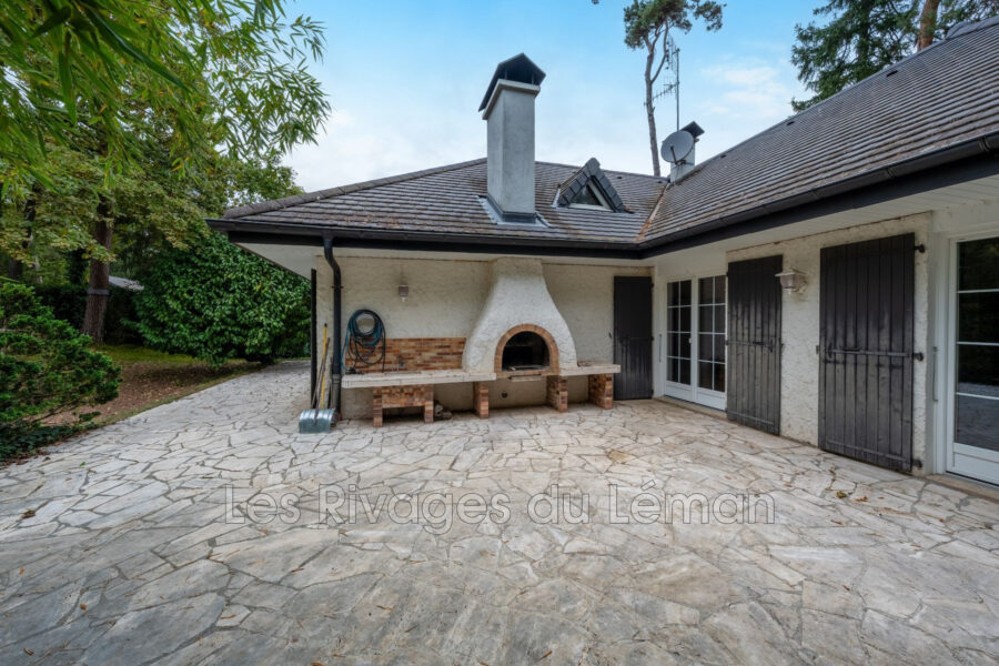 Maison à vendre à Sciez — Vue parc & jardin — photo 3