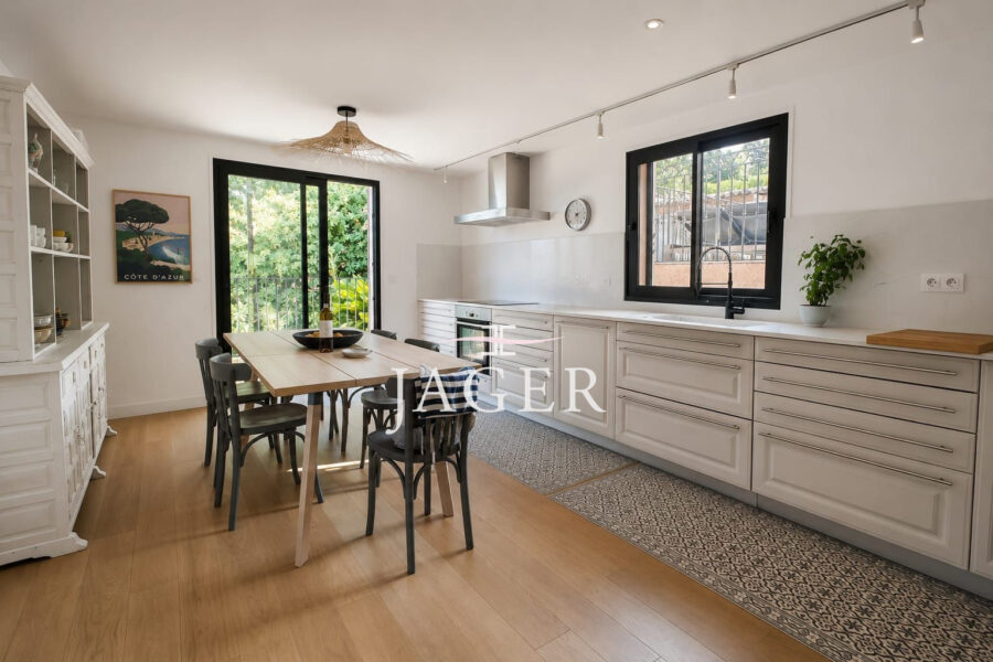 Maison à vendre à Sainte-Maxime — Vue mer — photo 5