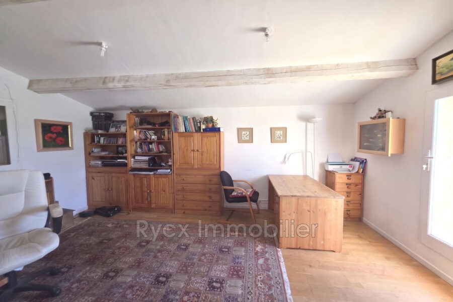 Maison à vendre à Saint-Saturnin-lès-Apt — Vue nature — photo 12