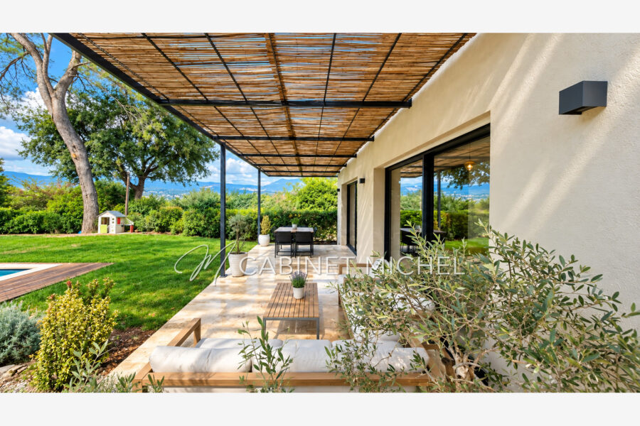 Maison à vendre à Roquefort-les-Pins — Vue nature — photo 3