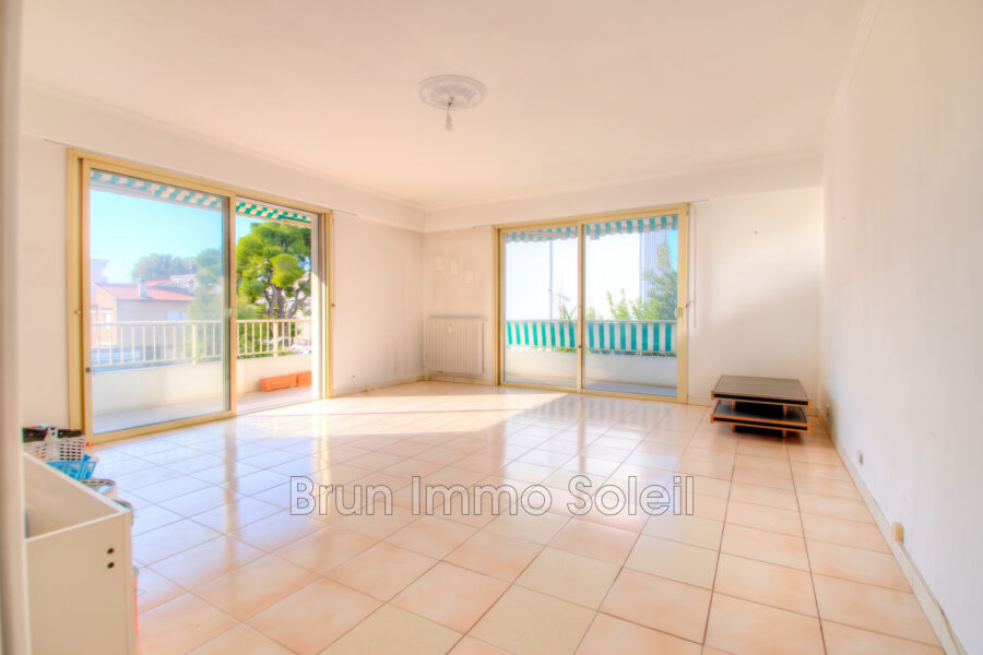 Appartement à vendre à Cagnes-sur-Mer — Vue parc & jardin — photo 3