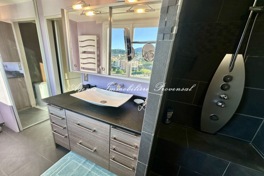 Appartement à vendre à Sainte-Maxime — Vue mer — photo 13