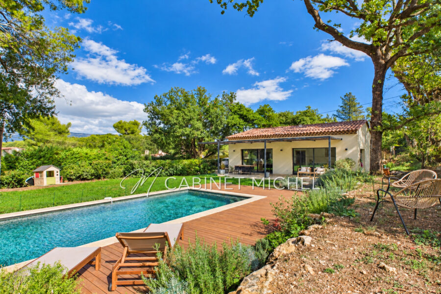 Maison à vendre à Roquefort-les-Pins — Vue nature — photo 2