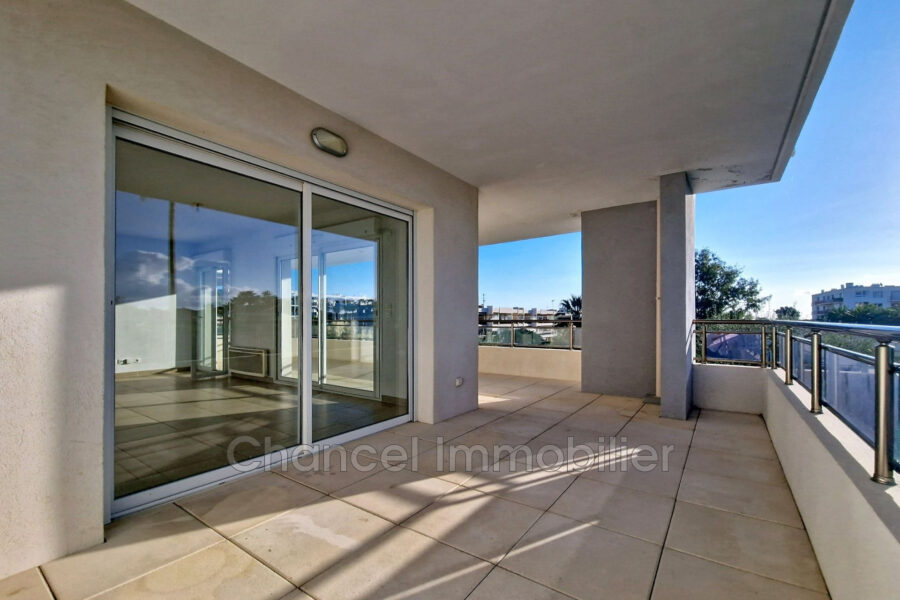 Appartement à vendre à Antibes — Vue mer — photo 3