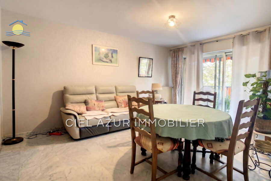 Appartement à vendre à Juan-les-Pins — Vue sur la ville — photo 2