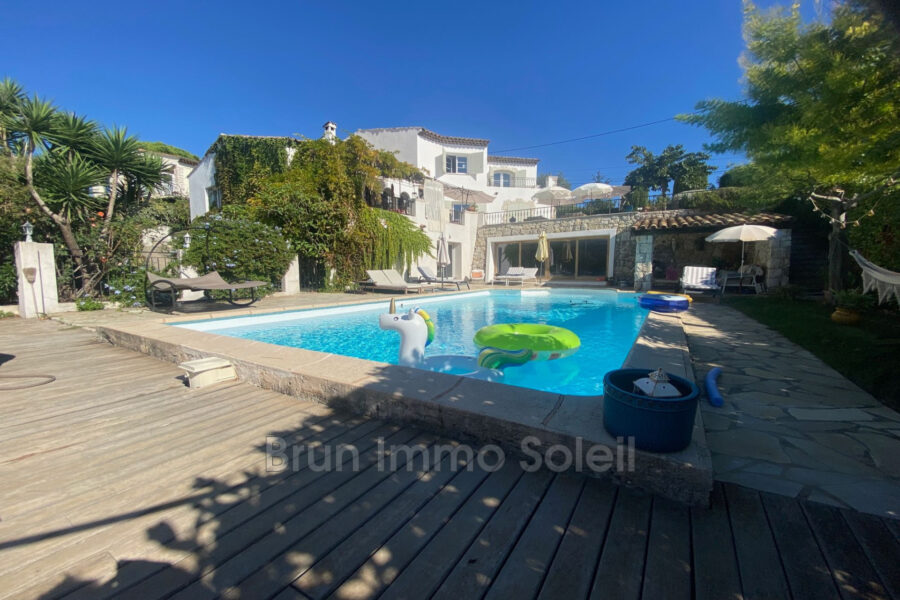 Maison à vendre à La Gaude — Vue mer — photo 2