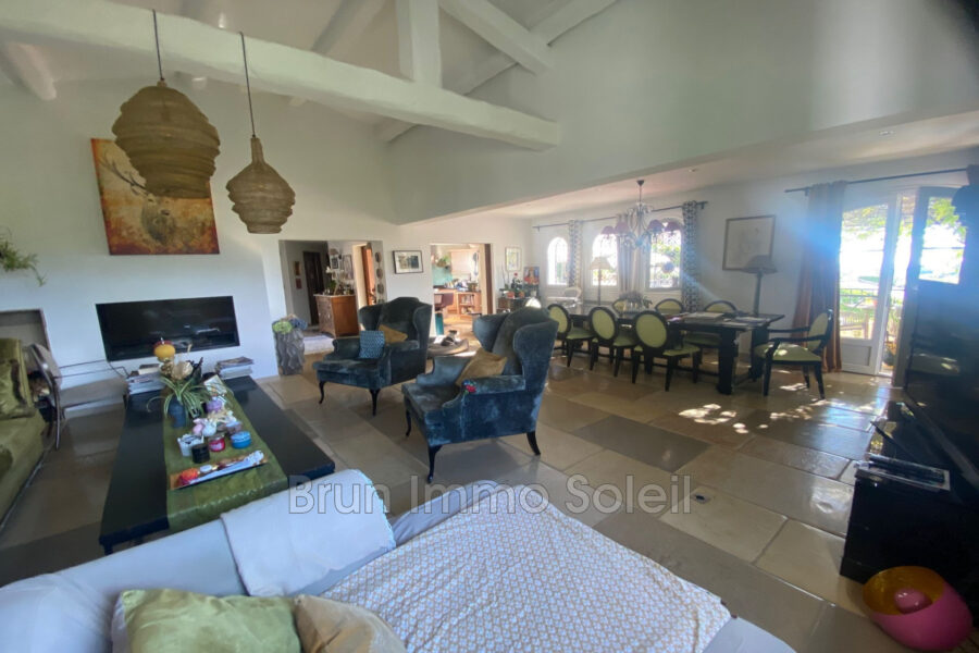 Maison à vendre à La Gaude — Vue mer — photo 3