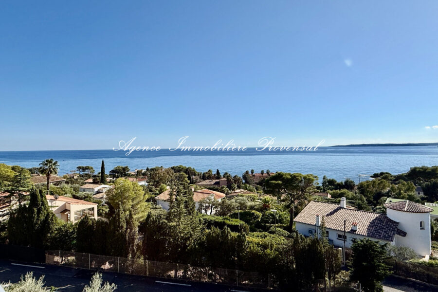 Maison à vendre à Roquebrune-sur-Argens — Vue mer — photo 7
