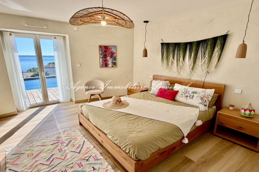 Maison à vendre à Roquebrune-sur-Argens — Vue mer — photo 18