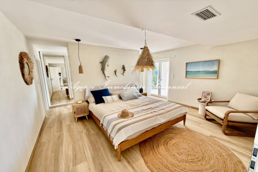 Maison à vendre à Roquebrune-sur-Argens — Vue mer — photo 20