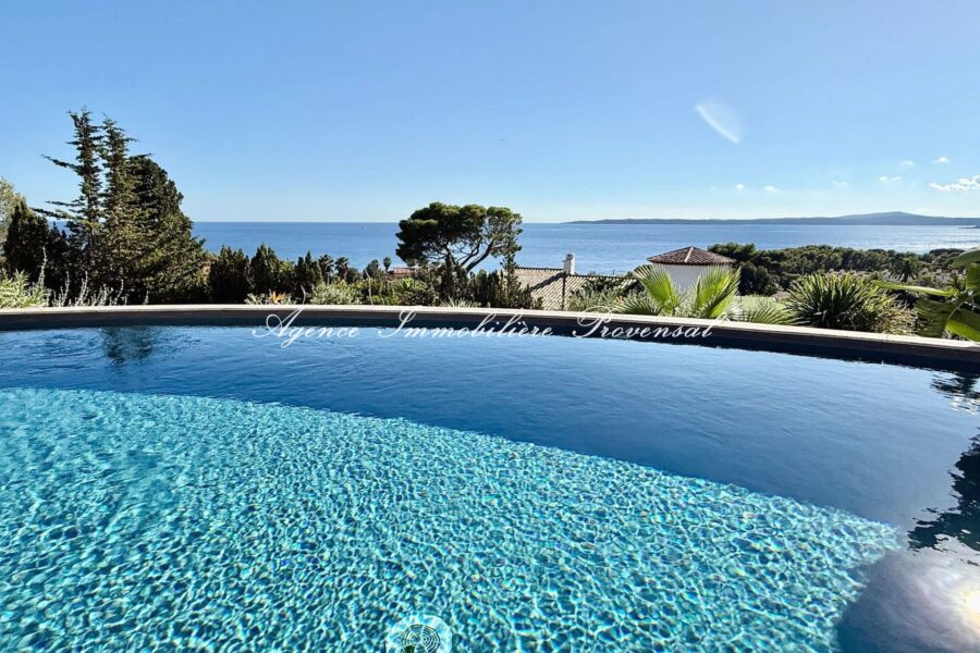 Maison à vendre à Roquebrune-sur-Argens — Vue mer — photo 2