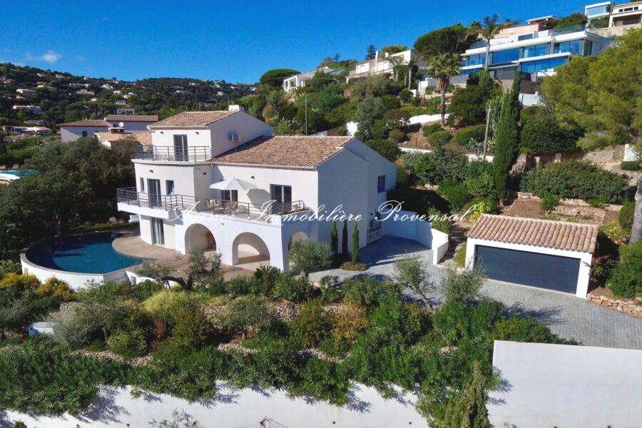 Maison à vendre à Roquebrune-sur-Argens — Vue mer — photo 5