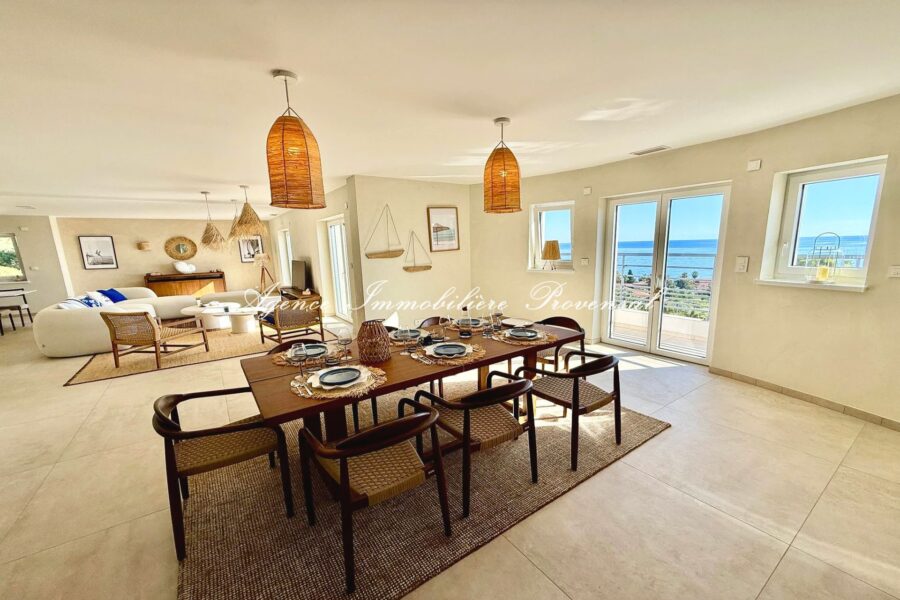 Maison à vendre à Roquebrune-sur-Argens — Vue mer — photo 12