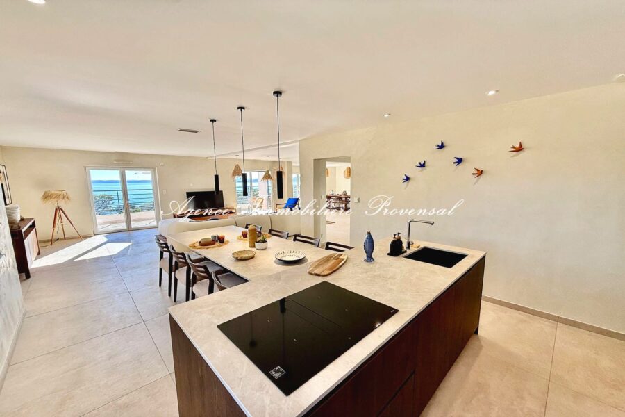 Maison à vendre à Roquebrune-sur-Argens — Vue mer — photo 15
