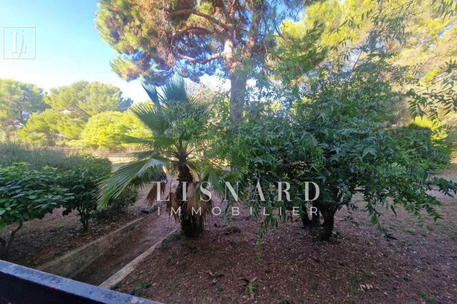 Appartement à vendre à Vallauris — Vue parc & jardin — photo 1