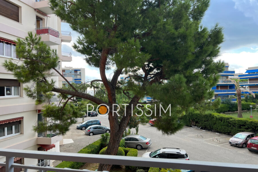 Appartement à vendre à Cagnes-sur-Mer — Vue sur la ville — photo 3