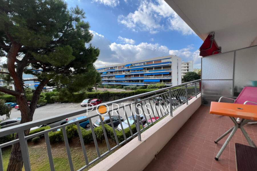 Appartement à vendre à Cagnes-sur-Mer — Vue sur la ville — photo 2