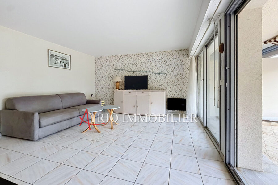 Appartement à vendre à Saint-Laurent-du-Var — Vue parc & jardin — photo 3
