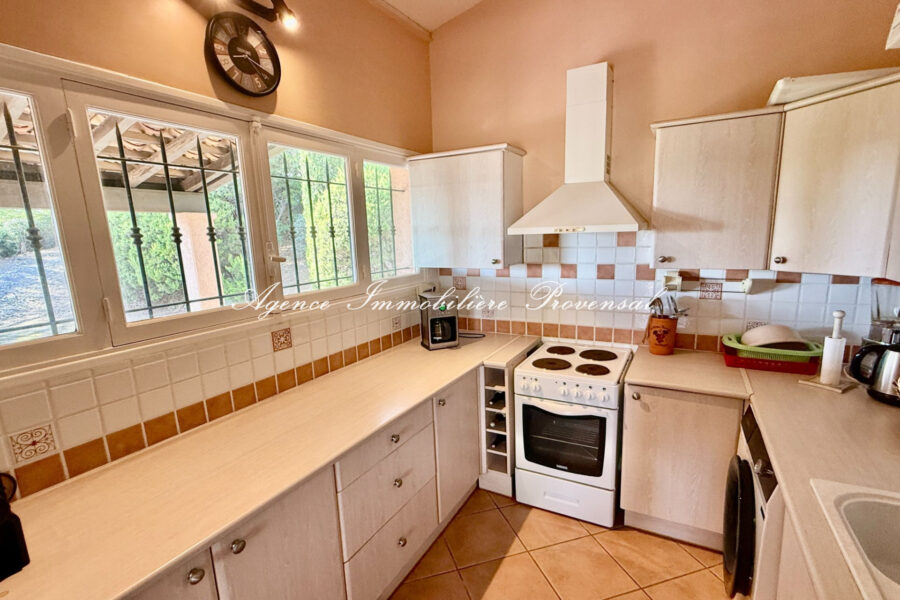 Maison à vendre à Sainte-Maxime — Vue mer — photo 13