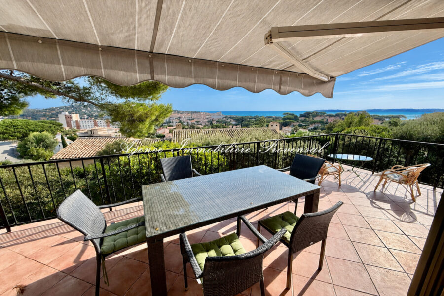 Maison à vendre à Sainte-Maxime — Vue mer — photo 5