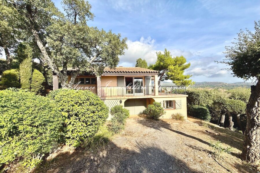 Maison à vendre à Sainte-Maxime — Vue mer — photo 2