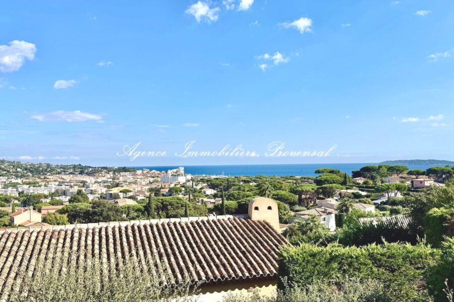 Maison à vendre à Sainte-Maxime — Vue mer — photo 8