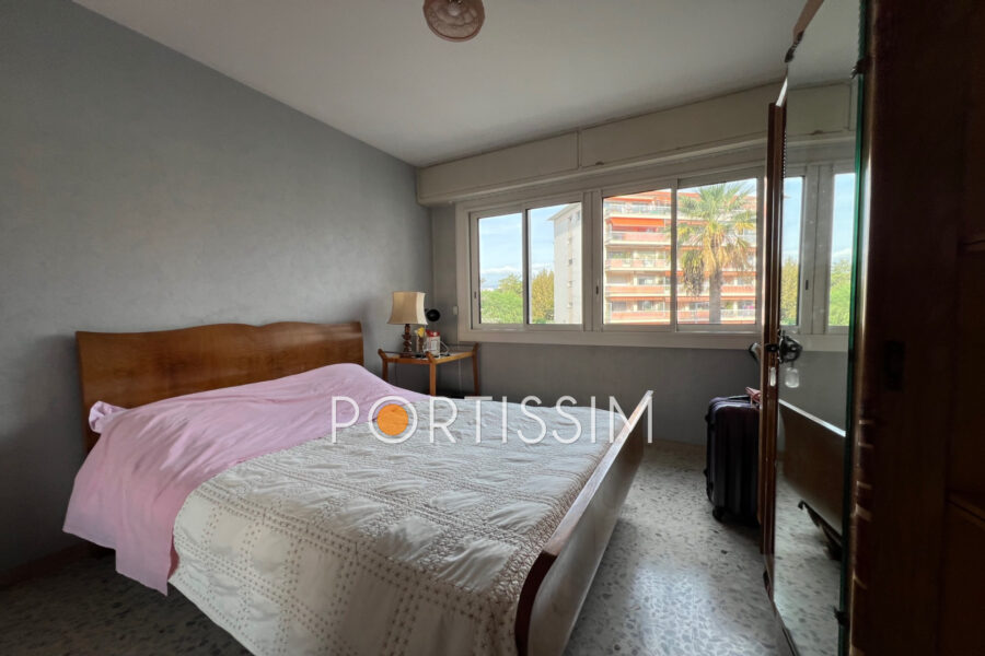 Appartement à vendre à Cagnes-sur-Mer — Vue sur la ville — photo 7
