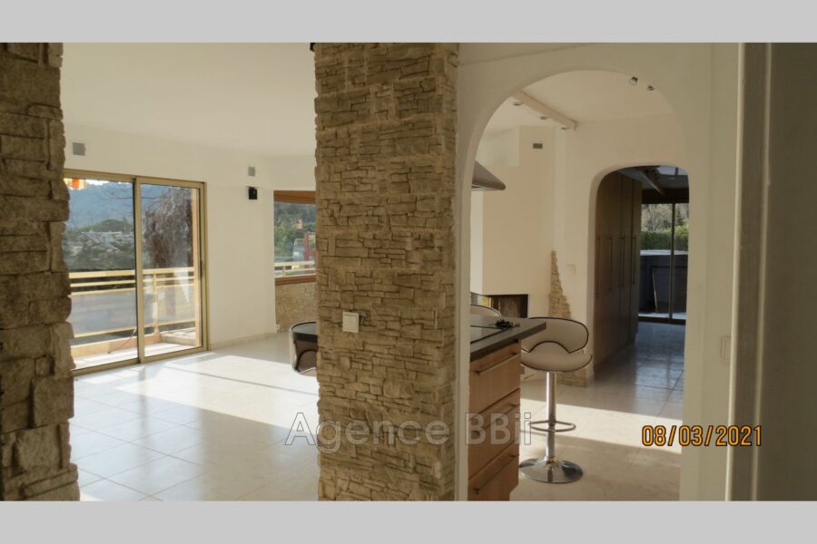 Appartement à vendre à Mandelieu-la-Napoule — Vue nature — photo 3