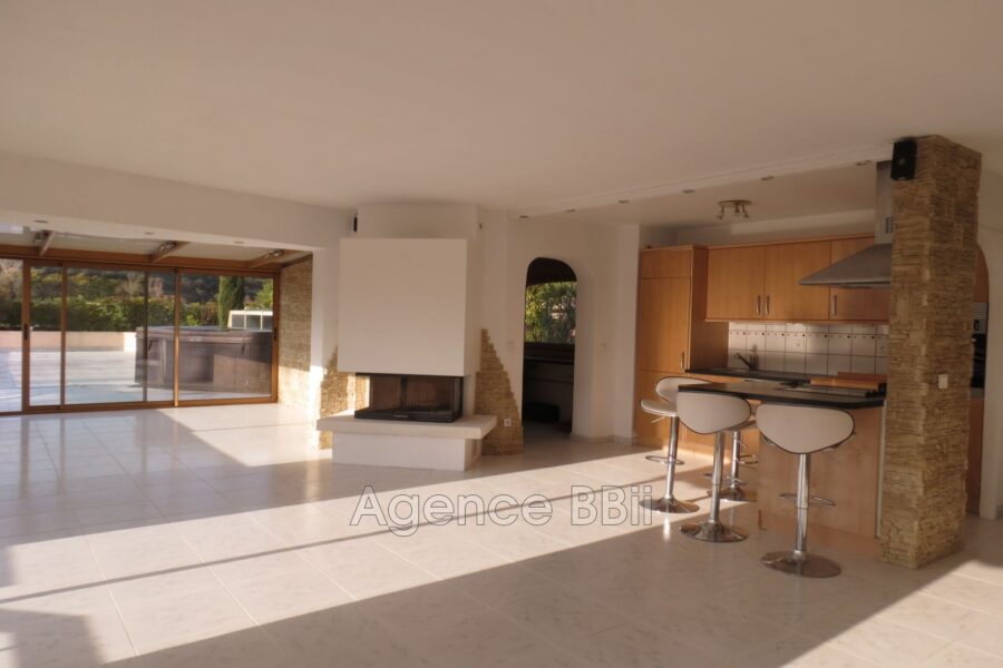 Appartement à vendre à Mandelieu-la-Napoule — Vue nature — photo 6
