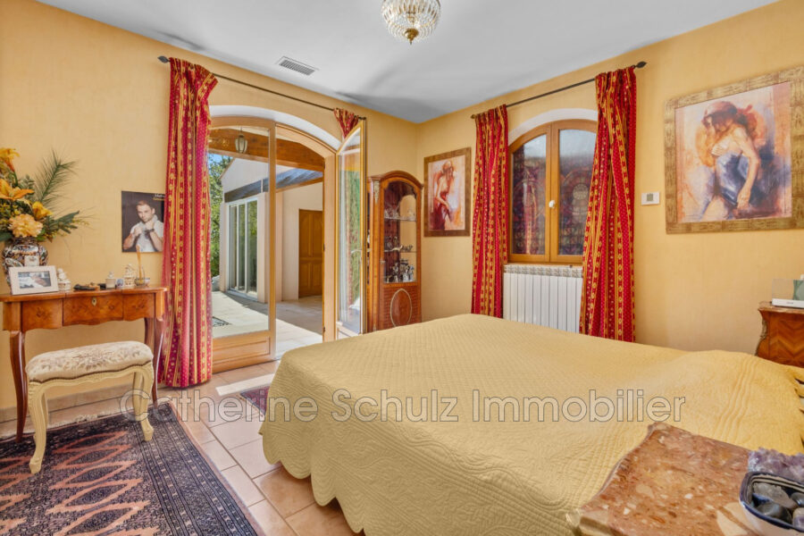 Maison à vendre à Saint-Paul-en-Forêt — Vue parc & jardin — photo 13