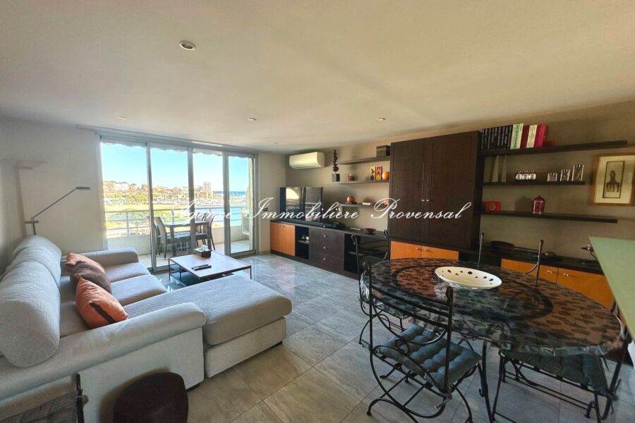 Appartement à vendre à Sainte-Maxime — Vue mer — photo 3