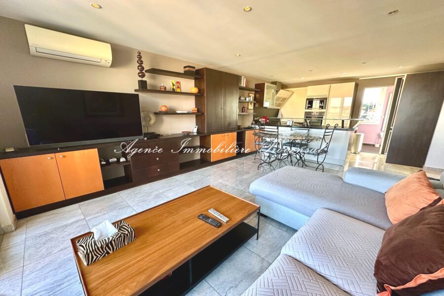 Appartement à vendre à Sainte-Maxime — Vue mer — photo 6