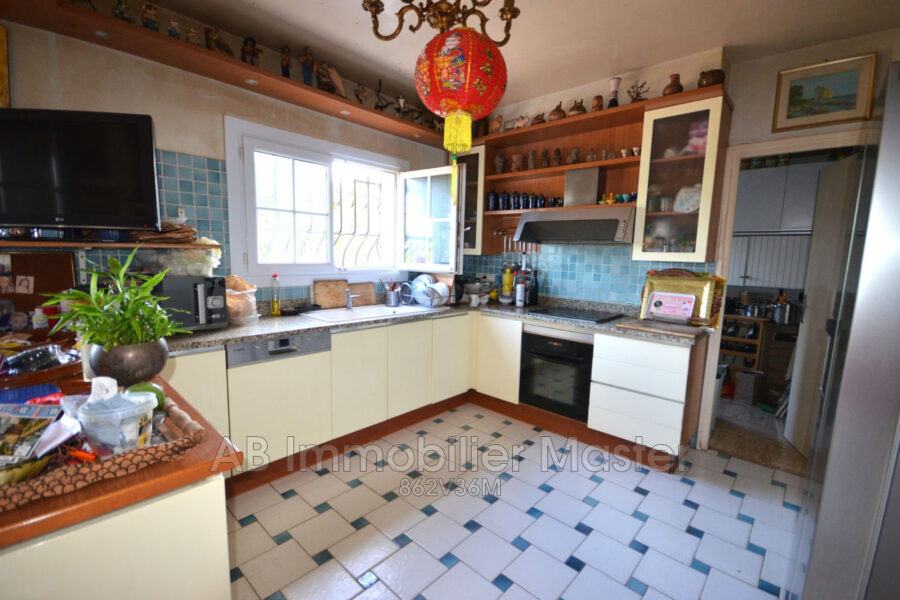 Maison à vendre à Vallauris — Vue parc & jardin — photo 7